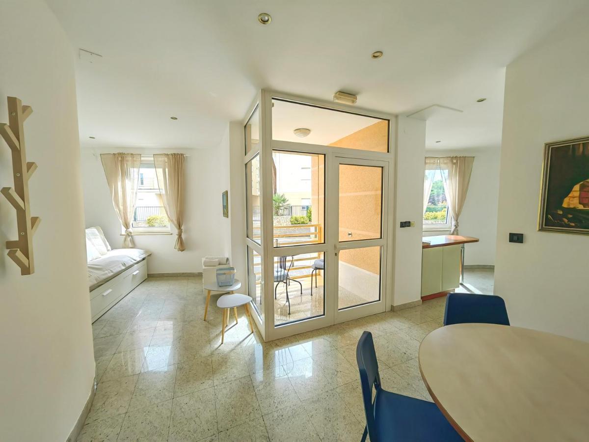 Sea View Apartment & Studio Apartment Bruno Umag Luaran gambar